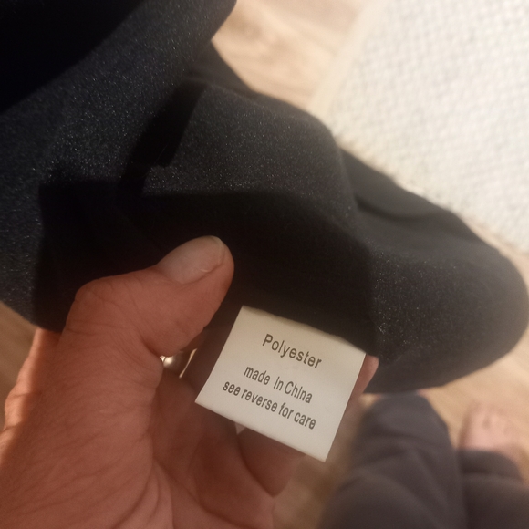 Limiťe black Cape style heavy soft super warm jacket - Picture 5 of 5